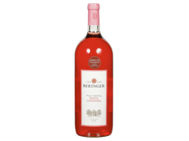Beringer White Zinfandel - 1.5LT