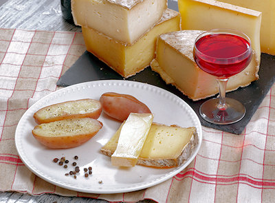 Red Wine Pairings with Cheese