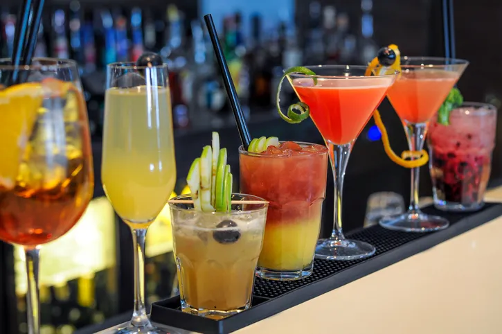 Drinks to Serve at Engagement Parties in Cayman Islands Drinks to Serve at Engagement Parties in Cayman Islands